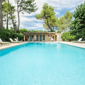 **** Hotel De Domaine Du Deves France